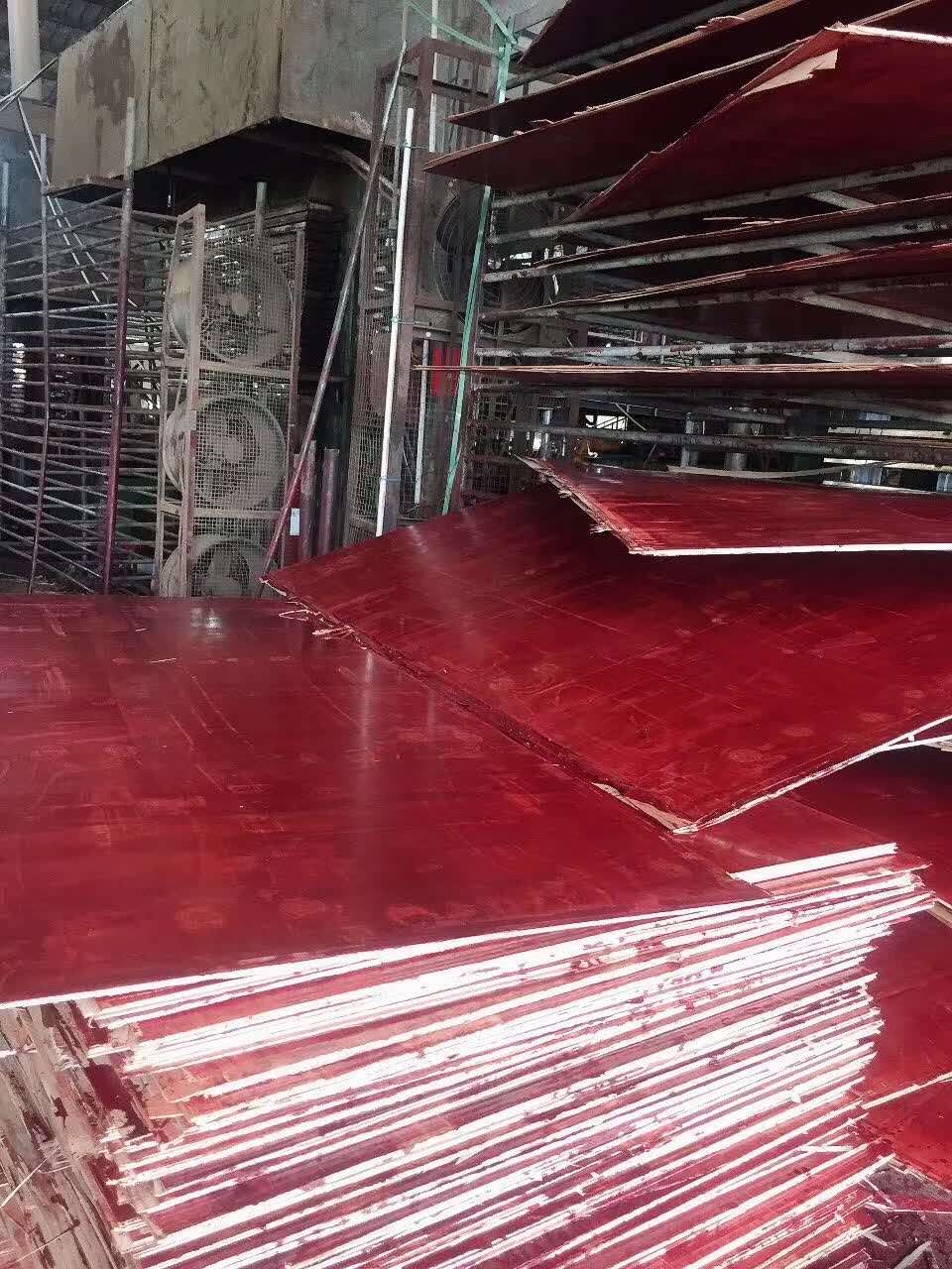 廠家直銷建筑模板，彩色瀝青專用鐵紅，色粉